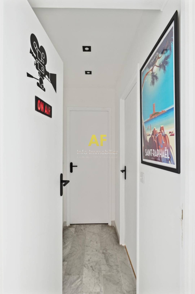 biens/1/cfa15b5928c4f2e5e9161dfaf035b498/photo_import_4ac9e01c292049f8bd705214ac02a50e.jpg