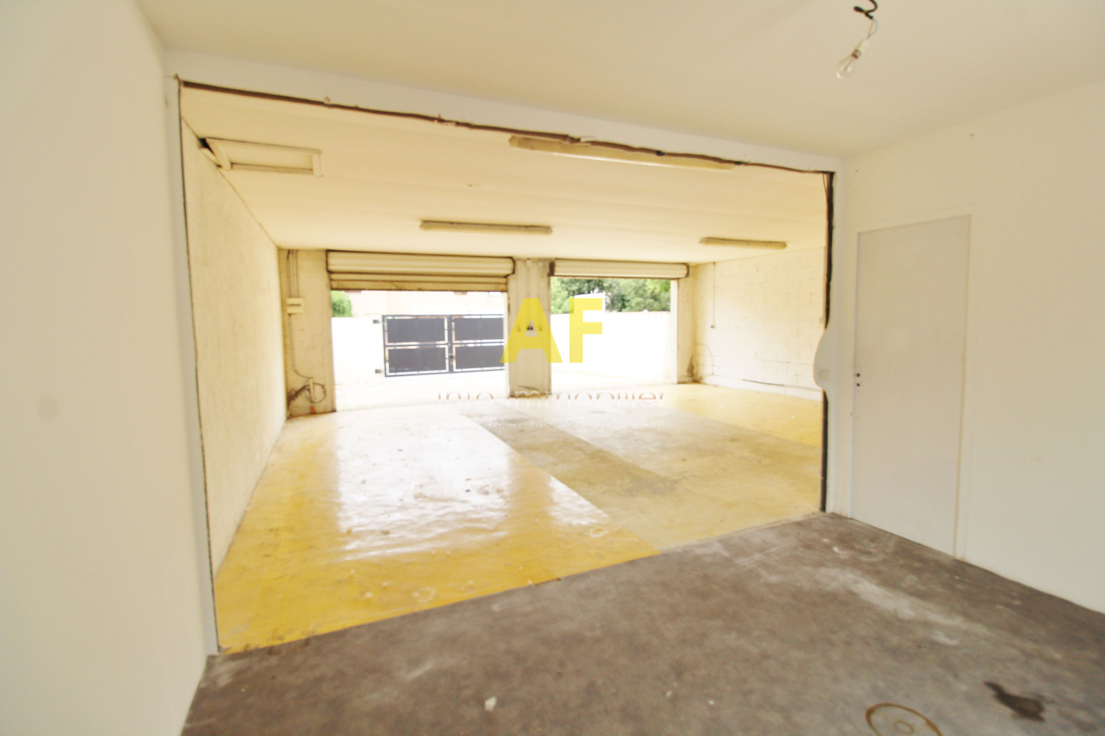 Image_, Local professionnel, Sainte-Maxime, ref :CC960