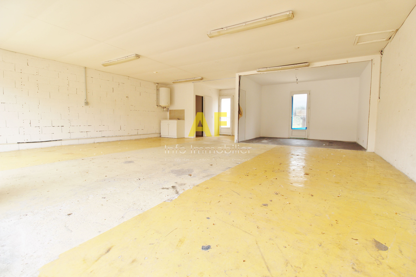 Image_, Local professionnel, Sainte-Maxime, ref :CC960