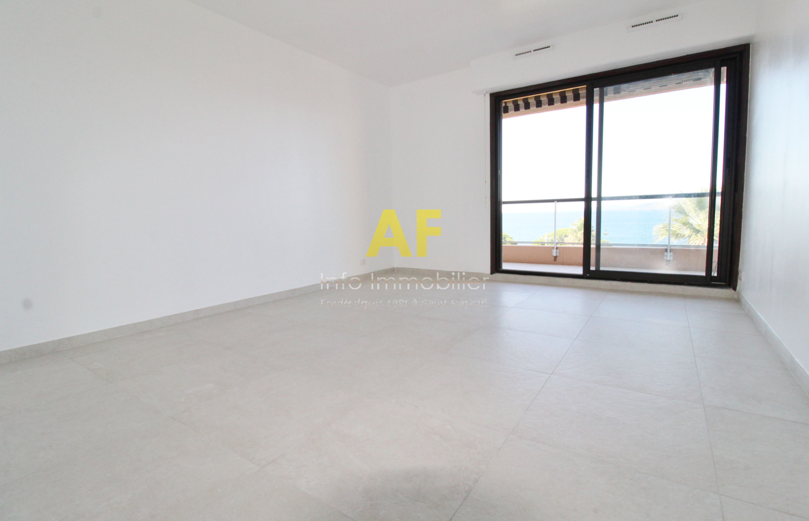 Image_, Appartement, Saint-Raphaël, ref :C1180