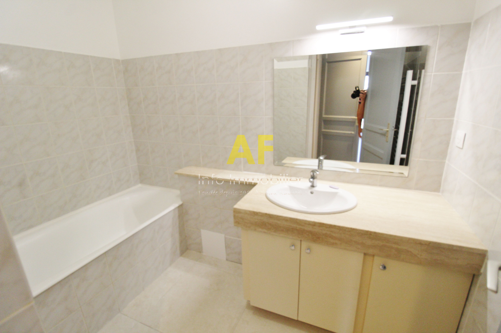 Image_, Appartement, Saint-Raphaël, ref :C1180