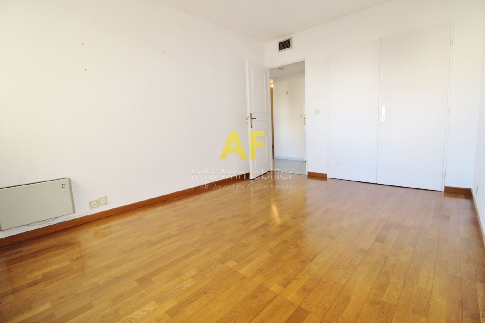 Image_, Appartement, Saint-Raphaël, ref :CC1570