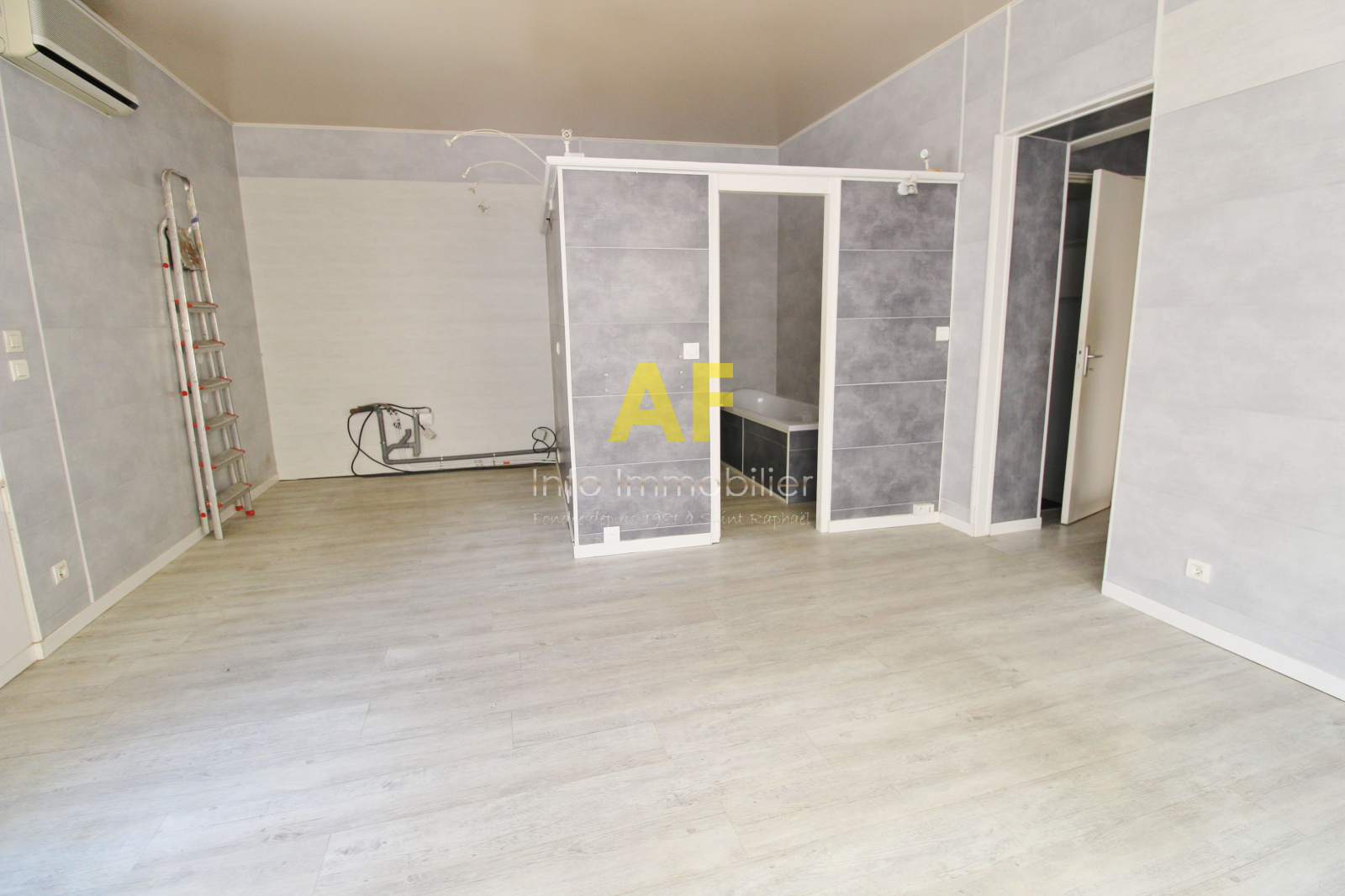 Image_, Local commercial, Saint-Raphaël, ref :8341