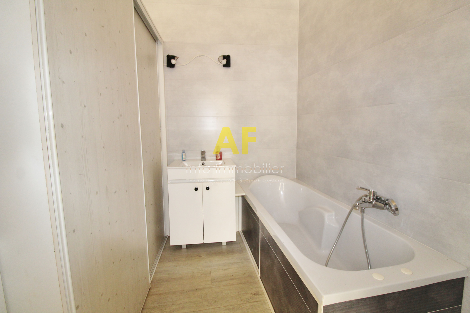 Image_, Local commercial, Saint-Raphaël, ref :8341